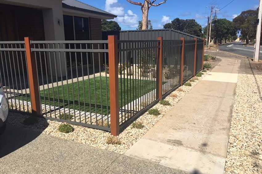 Aluminium fence